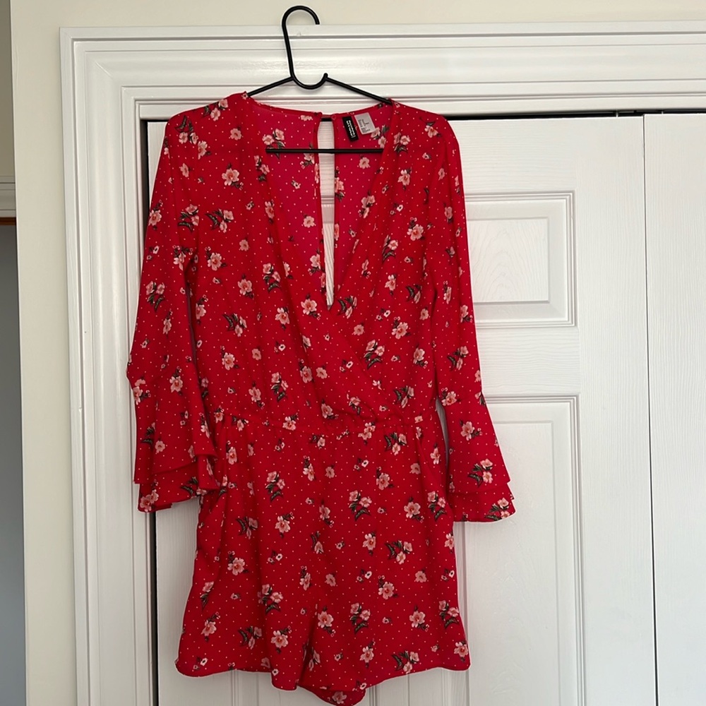 H&M Red Short Floral Jumpsuit Rimper